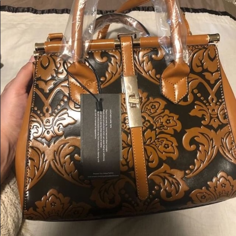 bag - Picture 2 of 2